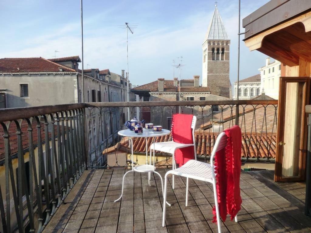 Key Location Near Palazzo Grassi Villa เวนิส ภายนอก รูปภาพ